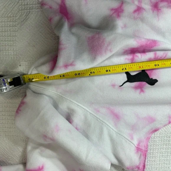 Victoria's Secret Pink Shirt Tie Dye Crew Off Shoulder Shirt Blouse Size Small - Picture 8 of 9